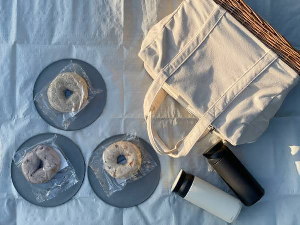 夏休みのお出かけがもっと楽しくなる！かわいい保冷ピクニックバッグで夏休みを準備万端に。[PR]