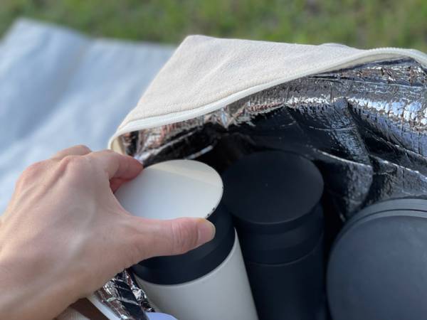 夏休みのお出かけがもっと楽しくなる！かわいい保冷ピクニックバッグで夏休みを準備万端に。[PR]