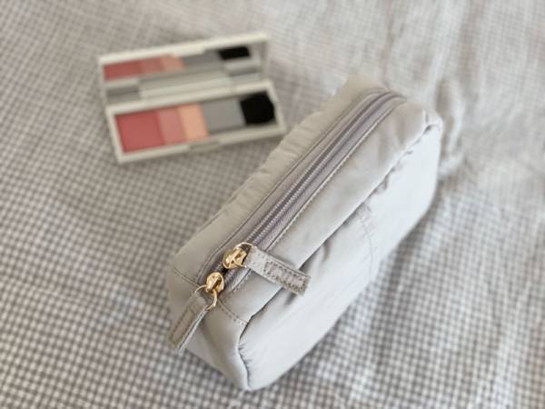 bon moment 「整理ができる化粧ポーチ」縦型デザインがもっと使いやすくリニューアル！[PR]