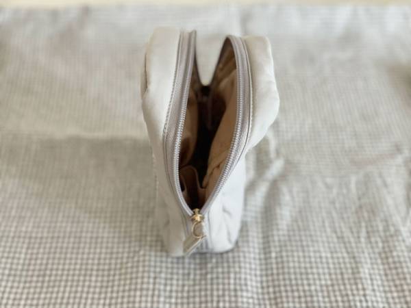 bon moment 「整理ができる化粧ポーチ」縦型デザインがもっと使いやすくリニューアル！[PR]