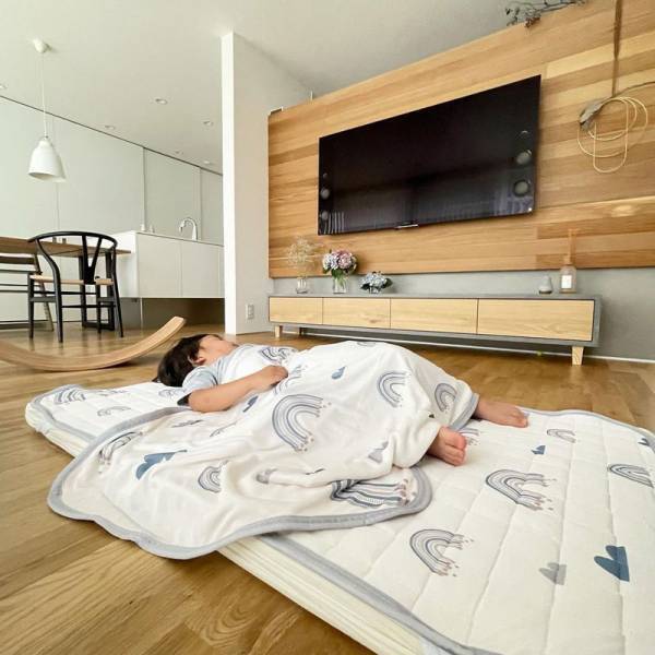 寝汗ぐっしょりな子ども達に。ひんやりサラサラ寝具で、寝苦しい日もぐっすり快眠♪インスタグラマーさんからも選ばれています！[PR]