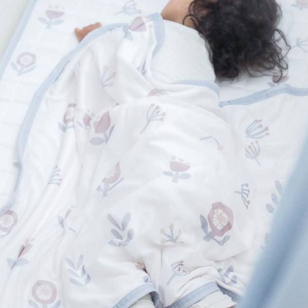 寝汗ぐっしょりな子ども達に。ひんやりサラサラ寝具で、寝苦しい日もぐっすり快眠♪インスタグラマーさんからも選ばれています！[PR]