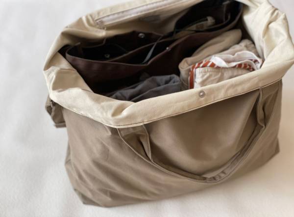 bon moment の「2way ビッグトートバッグ」×「大きめバッグインバッグ」で、旅支度を整えよう。[PR]