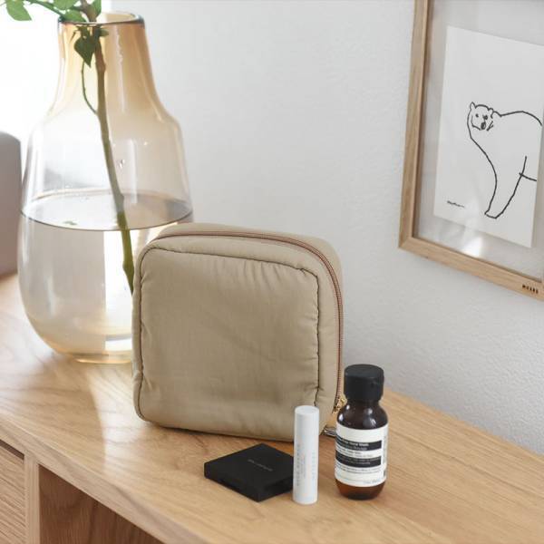 どれを選ぶ？高評価レビュー続出「ガバッと開く化粧ポーチ」全3タイプ使い方ガイド！[PR]