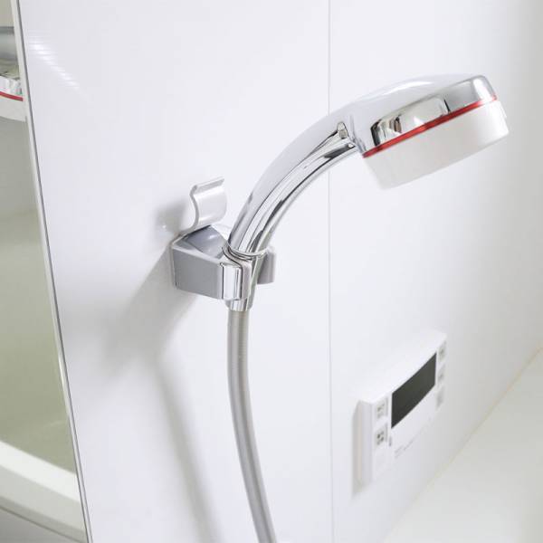 毛穴もメイクもあふれるミストでスッキリ洗浄。話題の美容シャワーヘッド登場！[PR]