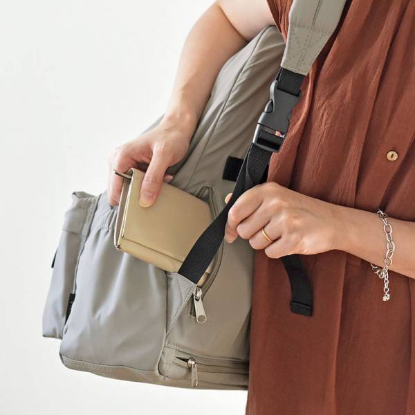 デイリーリュックの新定番！ポケットが11か所もある機能派「ママカルリュック」登場[PR]