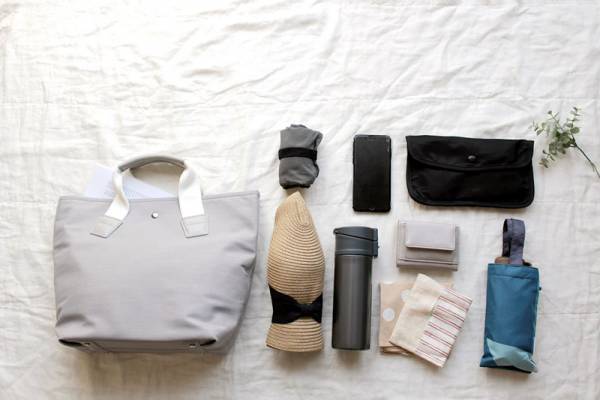 子育てママのよそゆきシーンに。大人の女性が持ちたくなる「舟形ナイロントート」[PR]