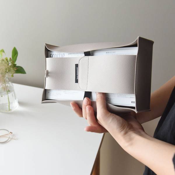 いつものティッシュが上品インテリアに。bon momentからレザー調ケース新登場[PR]