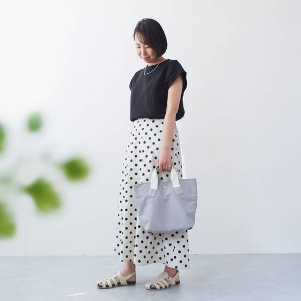 大人が持つのにちょうどいい、持つ人を選ばない「一目惚れ」ならぬ「二目惚れ」バッグ[PR]