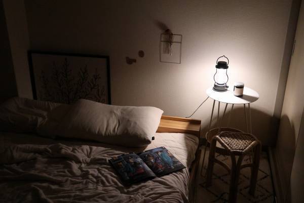 火を使わない「キャンドルウォーマーランプ」で寝かしつけの時間をママのリラックスタイムに。[PR]