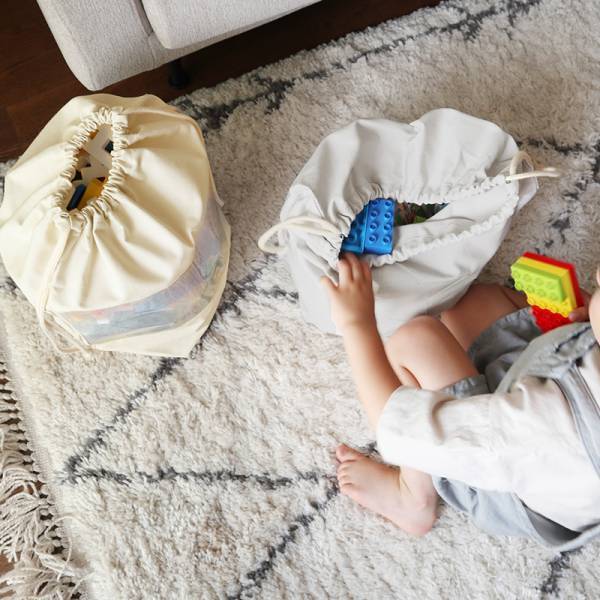 「おもちゃ片付かない問題」をスッキリ可愛く解決♪中身が見やすい北欧カラーのおもちゃ収納袋【インスタグラマーさんの活用術】[PR]