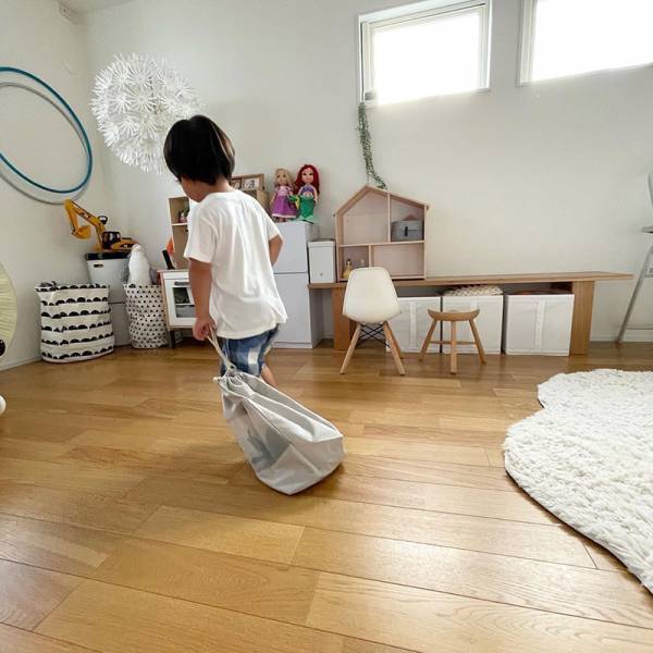 「おもちゃ片付かない問題」をスッキリ可愛く解決♪中身が見やすい北欧カラーのおもちゃ収納袋【インスタグラマーさんの活用術】[PR]
