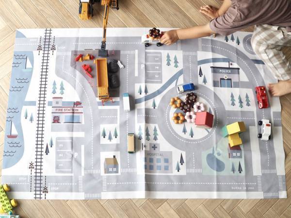 子どもの自由な発想で楽しめる！ 北欧カラーの「ロードマップ」