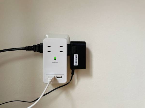 【私のデスクワークを快適にするアイテム】「Fargo」の壁差しコンセント[PR]
