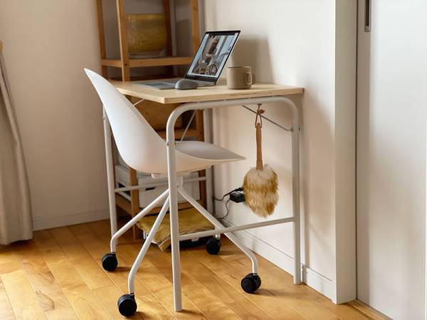 【私のデスクワークを快適にするアイテム】「Fargo」の壁差しコンセント[PR]