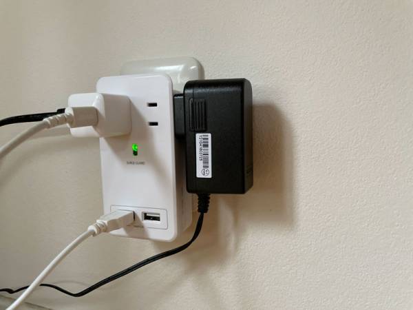 【私のデスクワークを快適にするアイテム】「Fargo」の壁差しコンセント[PR]