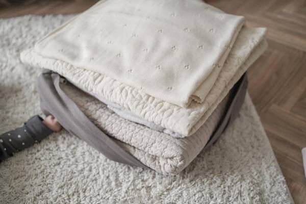 かさばる寝具が子どものお気に入りクッションに大変身！「クッカヤプー布団収納」インスタグラマーさまの素敵な使用例をご紹介[PR]