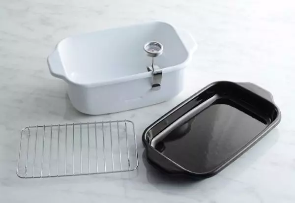 あの四角い天ぷら鍋から、食卓にも馴染むニュアンスカラー「グレージュ」が登場!