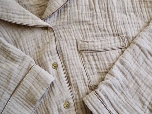 パジャマに変えただけなのに。寝つきがよくなり、素肌にやさしい「3重ガーゼパジャマ」[PR]