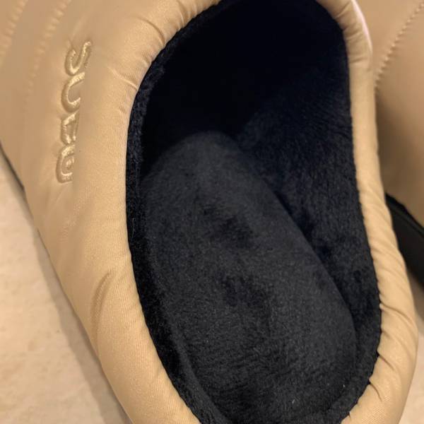 「ちょっとそこまで」 ご近所スタイルに差がつく、秋冬サンダルSUBU（スブ）。[PR]