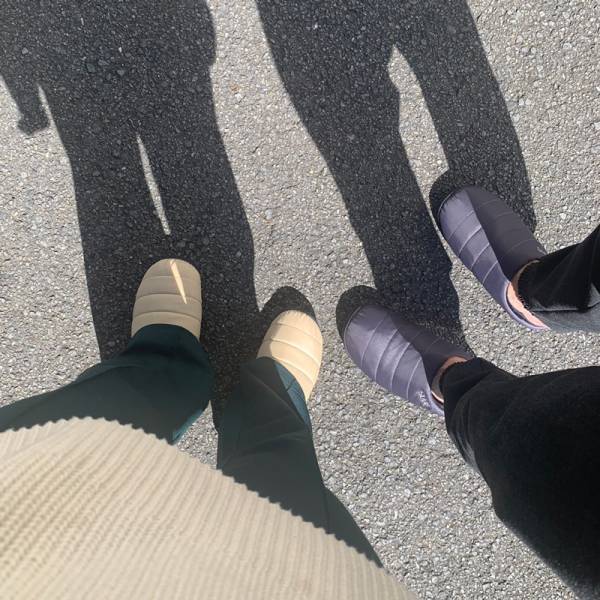 「ちょっとそこまで」 ご近所スタイルに差がつく、秋冬サンダルSUBU（スブ）。[PR]