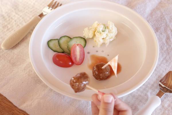 離乳食期から愛用してます。名品「すくいやすいうつわ」にアンジェ限定デザイン登場[PR]