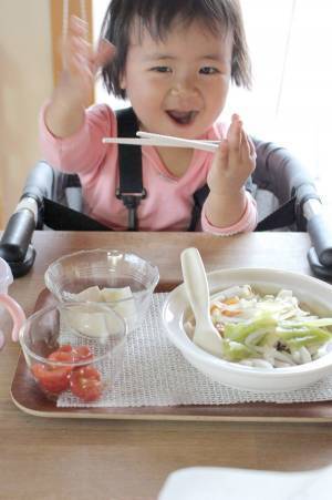 離乳食期から愛用してます。名品「すくいやすいうつわ」にアンジェ限定デザイン登場[PR]