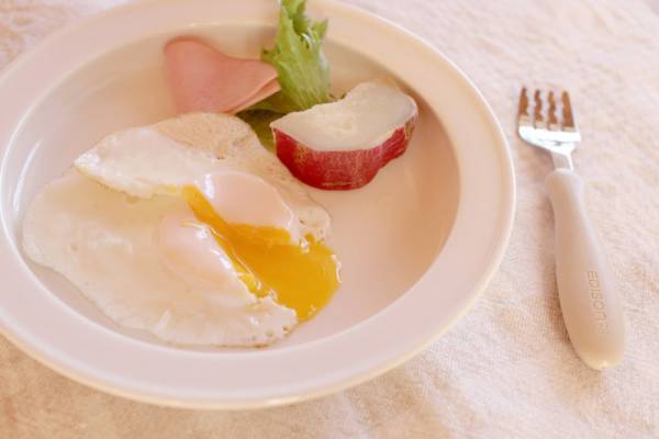 離乳食期から愛用してます。名品「すくいやすいうつわ」にアンジェ限定デザイン登場[PR]