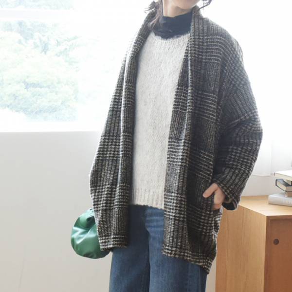 カーディガン以上コート未満、イタリアンエアリーアウターが頼もしい理由[PR]