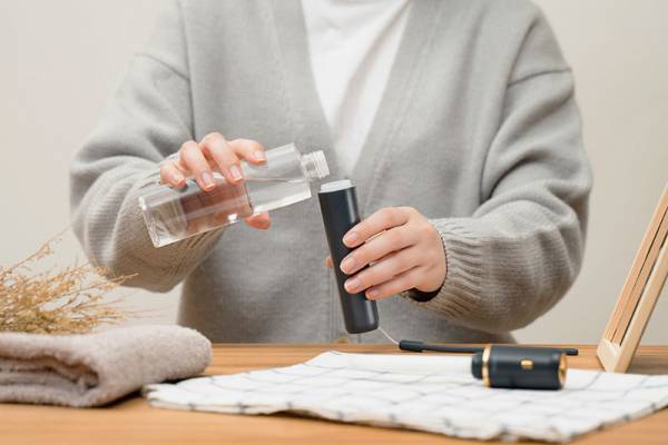 Wミスト、潤いスキンケア、北欧風。特長が2秒でわかる、トレンドの「パーソナル加湿器」5選[PR]