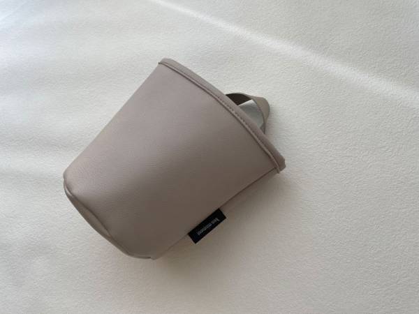 家具にもぴったり！bon momentの汚れが気になりにくいフェイクレザーシリーズで、「すぐに取れる」快適収納に。[PR]