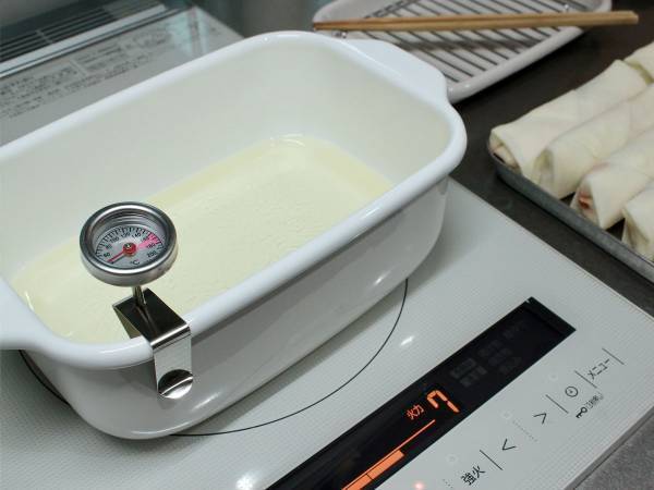 パーティにも、晩酌のおつまみにも！「ピザ風春巻き＆カニクリームコロッケ風春巻き」