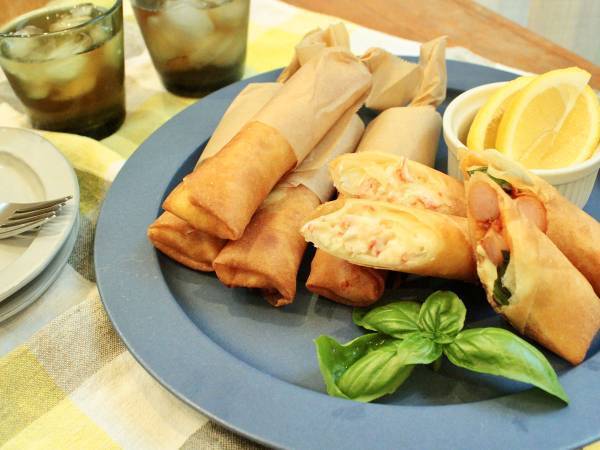 パーティにも、晩酌のおつまみにも！「ピザ風春巻き＆カニクリームコロッケ風春巻き」