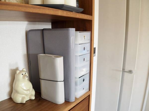 小学校のプリント整理にはコレ！学年便りからテスト返却、成績表までひとまとめにできる「書類収納ケース」[PR]