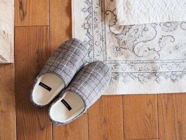 すっきりシルエットなのに暖かい「すっきりあったかスリッパ」のある暮らし【インスタグラマーさんのもの選び】[PR]