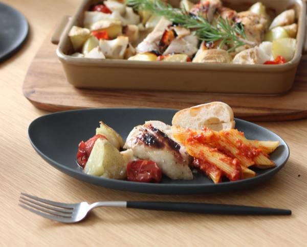 オーバルを加えたら、食卓がこなれた雰囲気に。デイリーに使える「bon moment 陶器シリーズ」新登場[PR]