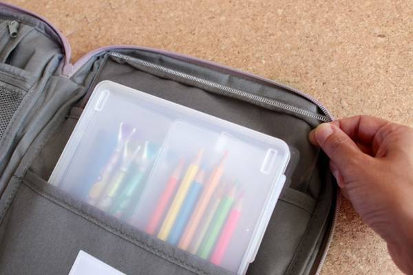 子どもの文房具収納ならコレ！お部屋に馴染む「kukka ja puu　お絵かきバッグ」[PR]