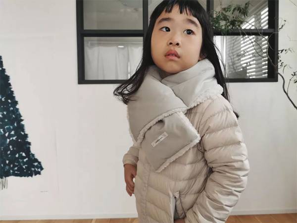 キッズ×もこもこ＝最強可愛い！好みで変えられるリバーシブルなもこもこマフラー。インスタグラマーさんの素敵なコーディネート集[PR]