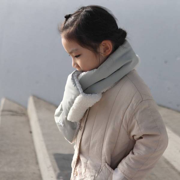 キッズ×もこもこ＝最強可愛い！好みで変えられるリバーシブルなもこもこマフラー。インスタグラマーさんの素敵なコーディネート集[PR]
