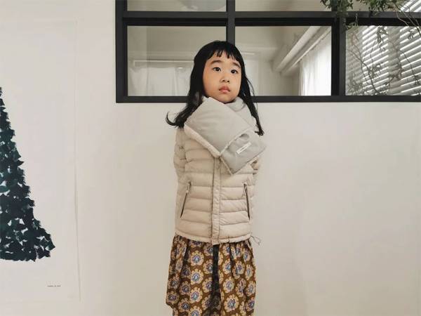 キッズ×もこもこ＝最強可愛い！好みで変えられるリバーシブルなもこもこマフラー。インスタグラマーさんの素敵なコーディネート集[PR]