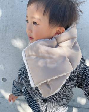 キッズ×もこもこ＝最強可愛い！好みで変えられるリバーシブルなもこもこマフラー。インスタグラマーさんの素敵なコーディネート集[PR]