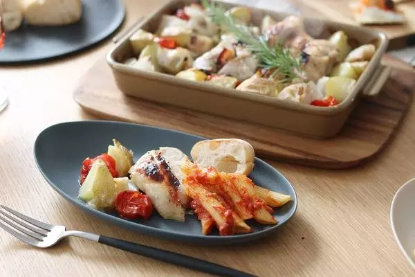 クリスマスを楽しもう!食卓を彩る器や「サンタ&クリスマスカラーの前菜」たち