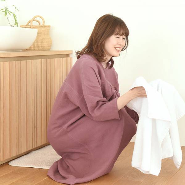 お風呂のあとのバタバタを解消。あの「湯上りガーゼワンピ」に長袖が仲間入り！[PR]