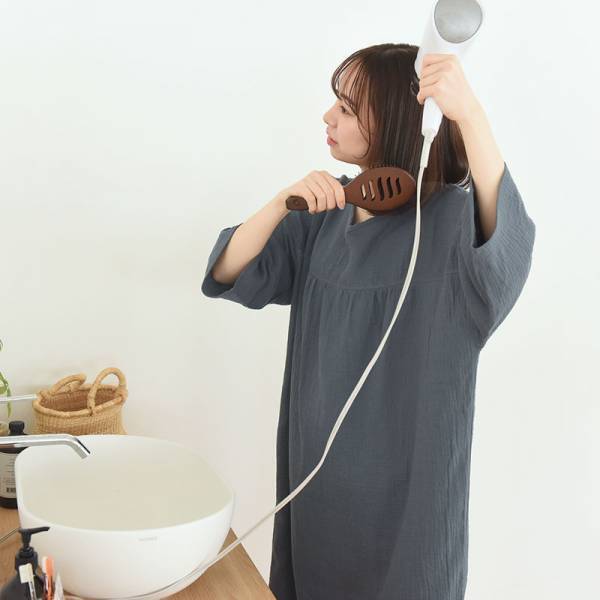 お風呂のあとのバタバタを解消。あの「湯上りガーゼワンピ」に長袖が仲間入り！[PR]