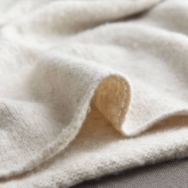 暖かさもオシャレさも諦めない！冬コーデ基本のニット＆パンツ特集[PR]