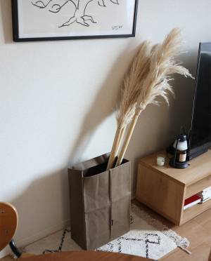 使い勝手はそのままに、まるごと目隠しが叶う「bon momentペーパーバッグ」スタッフの使い方[PR]