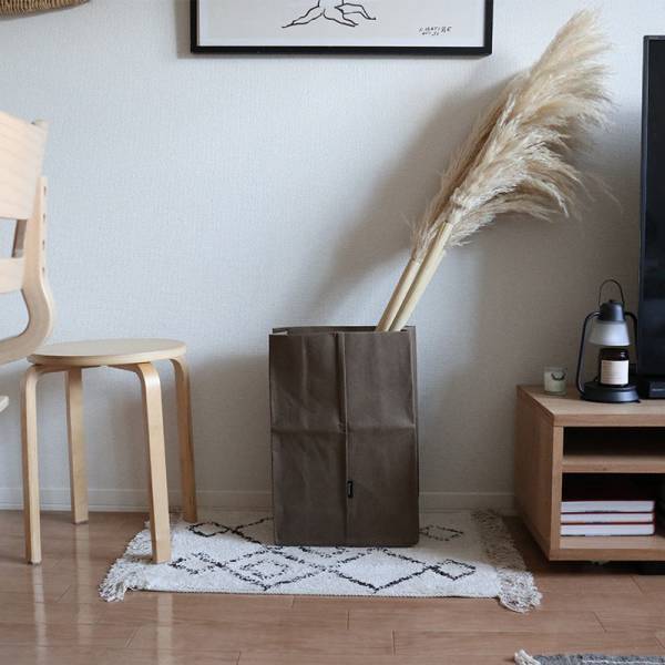 使い勝手はそのままに、まるごと目隠しが叶う「bon momentペーパーバッグ」スタッフの使い方[PR]