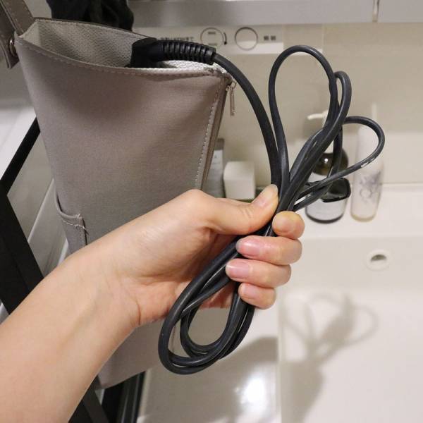 サニタリーがスッキリ広々♪吊り下げられる耐熱ポーチで快適になった話。愛用スタッフ使用レポ！[PR]