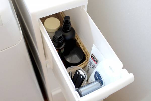 諦めていた洗濯機横に新たな収納が！隙間にフィット「幅14cmのスリムストッカー」[PR]