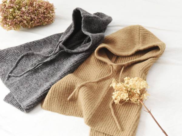 この冬トレンドの防寒アイテム「バラクラバ」。アンジェスタッフがコーデのコツ教えます！[PR]